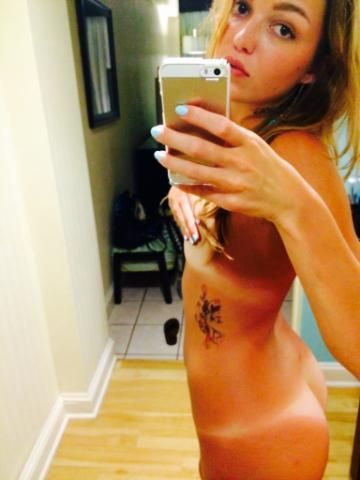 Lili-Simmons-Leaked-30-thefappening.nu_656f1.jpg