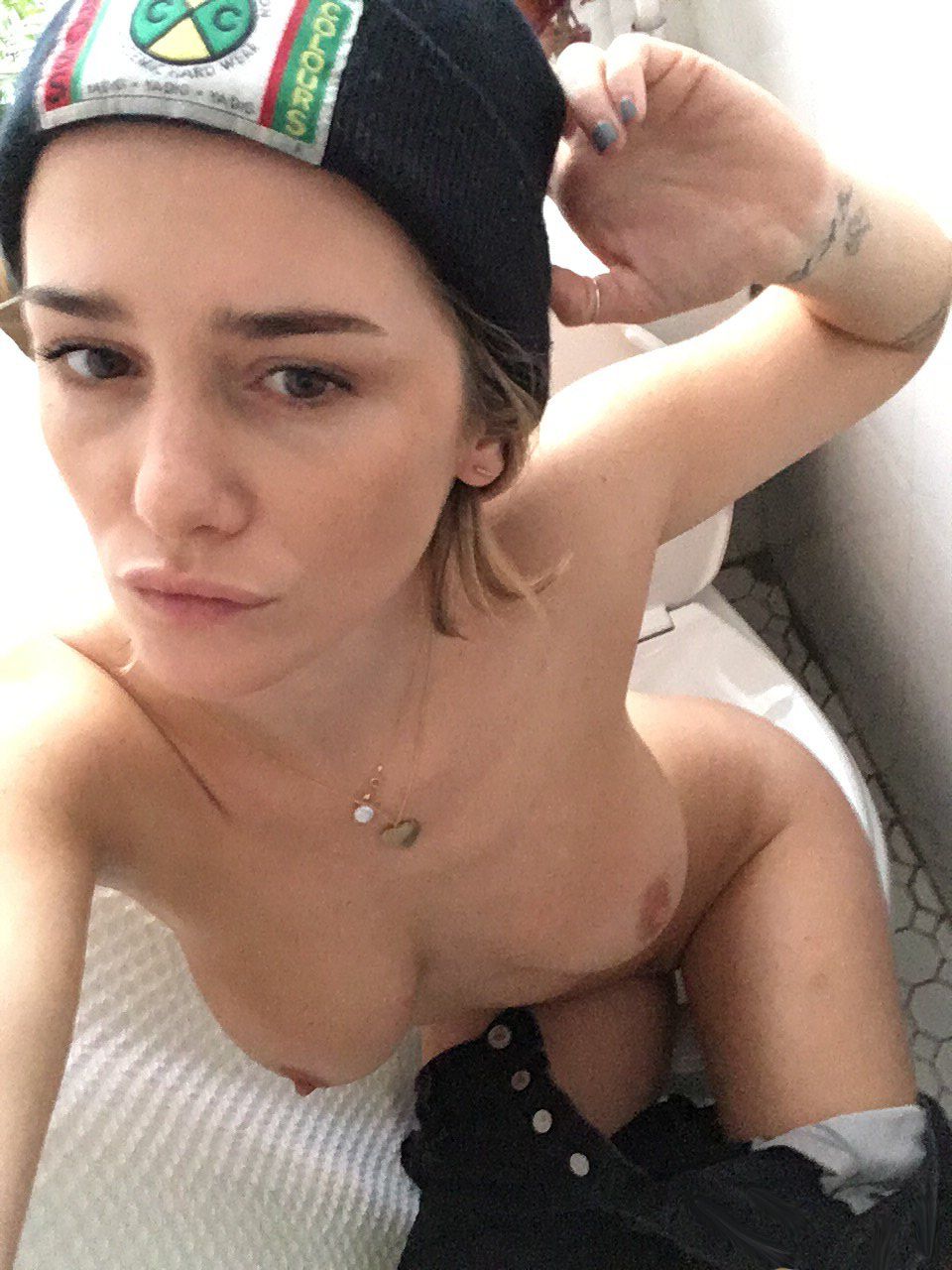 Addison-Timlin-Leaked-1-thefappening_nu_497a66c.jpg