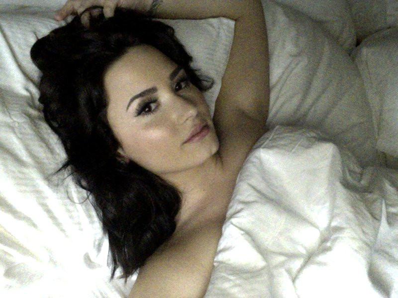 Demi-Lovato-Naked-03d010159397d4161c.jpg