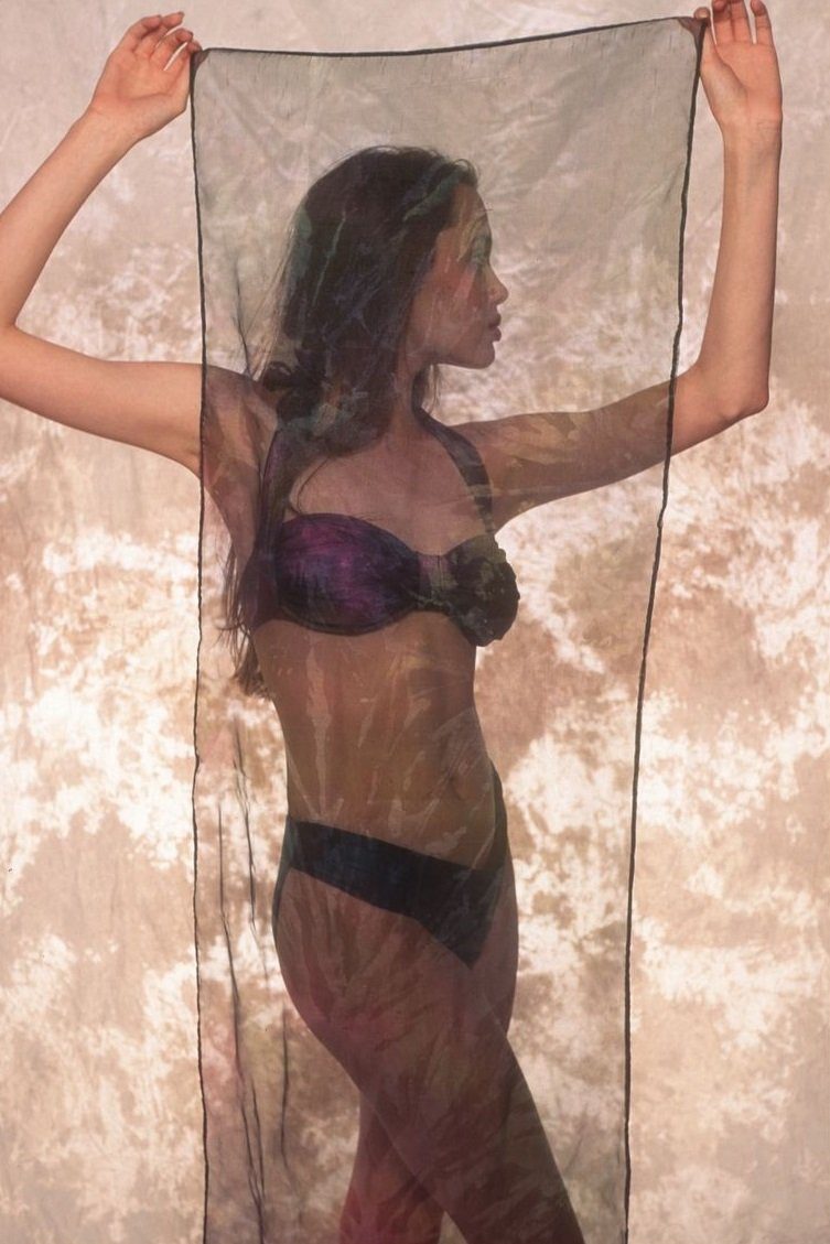 Angelina-Jolie-Young-in-Bikini-20---TheFappening.nud901bf0ef2da8b78.jpg