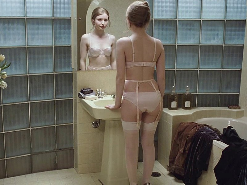 Emily Browning Naked 04 TheFappening.nu 