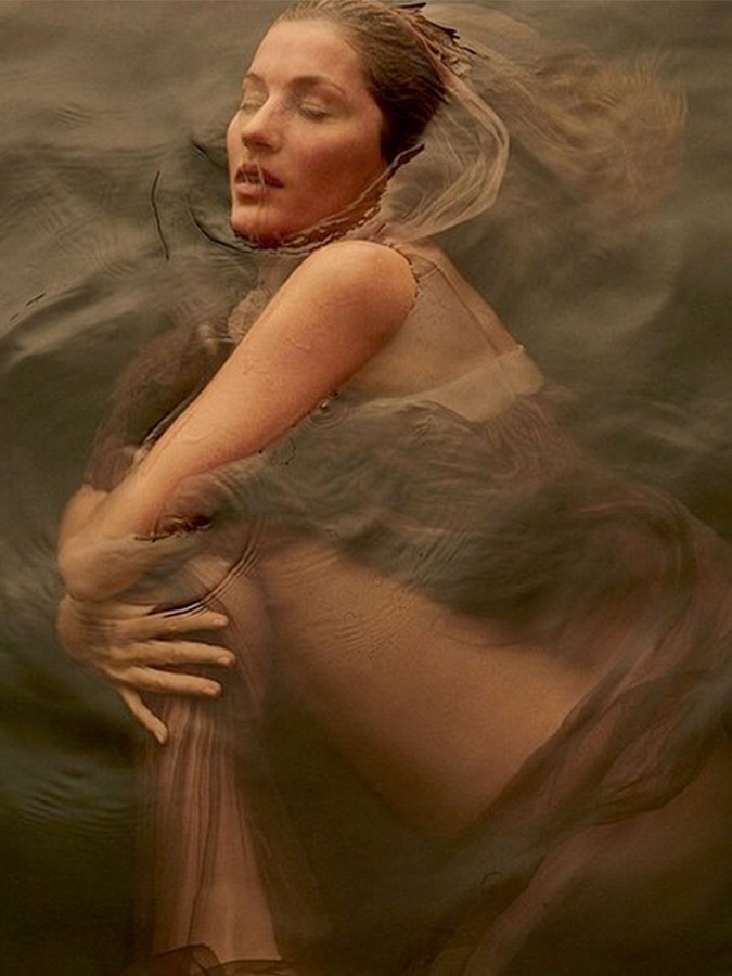 Gisele Bundchen Topless Covered Vogue Brazil 03 675x900 TheFappening.nu 
