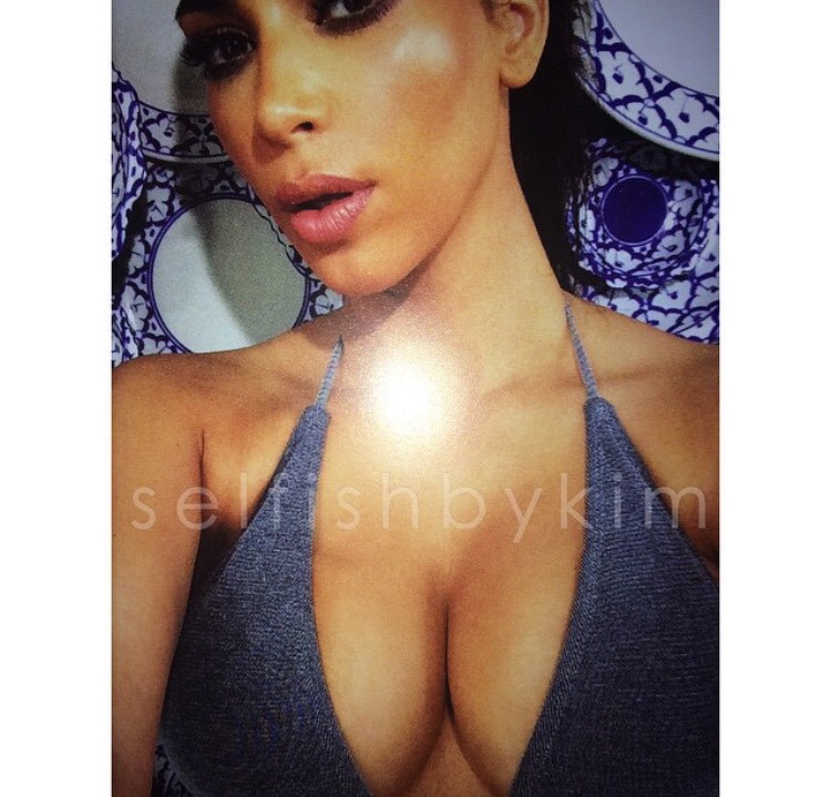 Kim Kardashian Topless 1 TheFappening.nu 