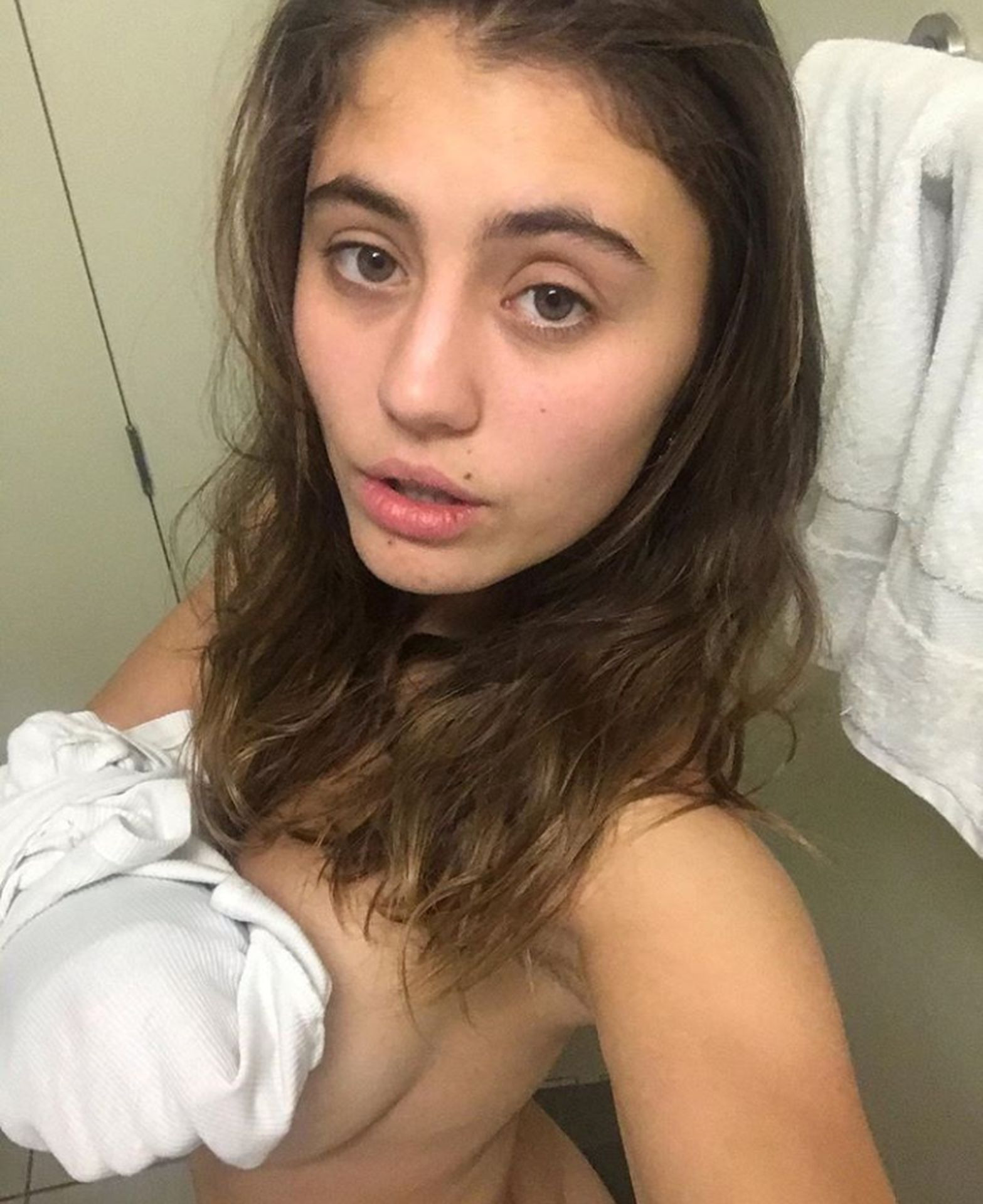 Lia Marie Johnson Topless thefappening.nu 1