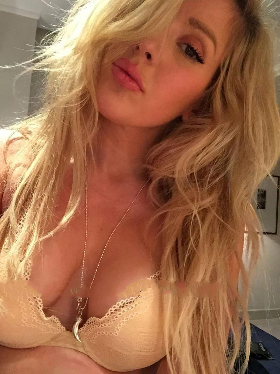 Ellie Goulding Leaked Nude Naked Sexy 1 fappenings.com